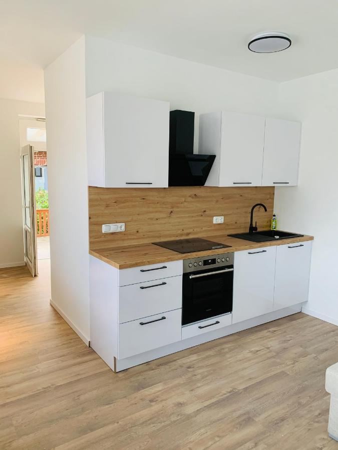 LIVING Kernsanierte Ferienwohnungen - Gemütlich - Netflix - Voll ausgestattet Brunsbuttel Exterior foto